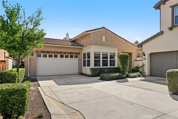 3317 Calle Del Sol
