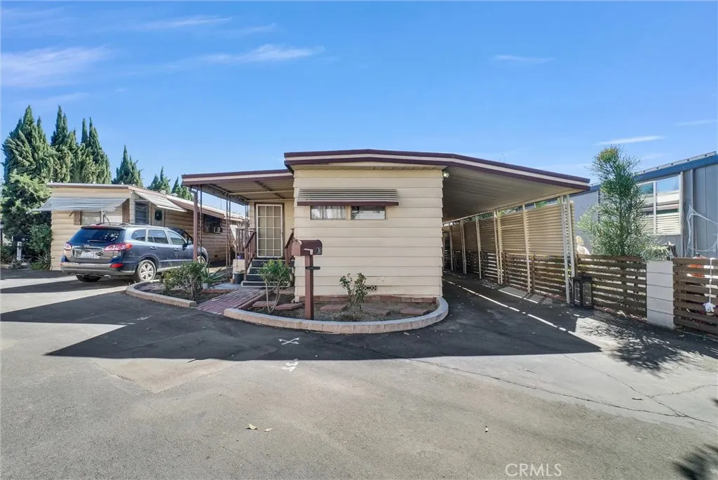 1380 N Citrus Ave #B3