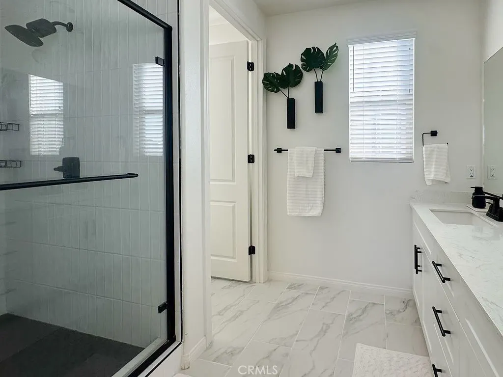 16111 Meadowhouse Ave