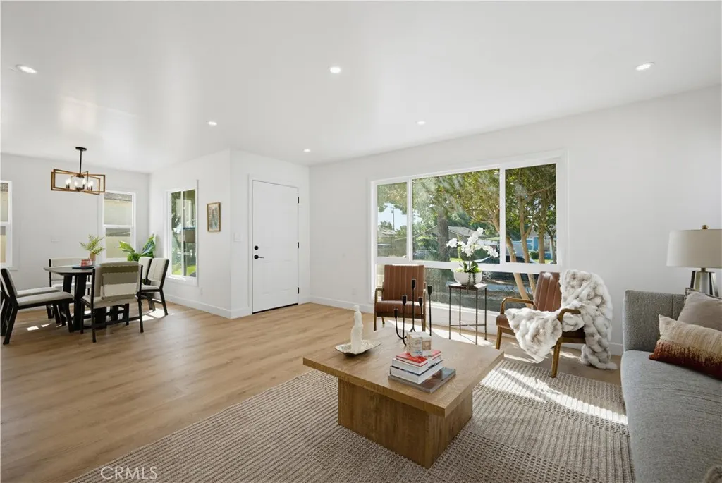 641 Plaza Serena