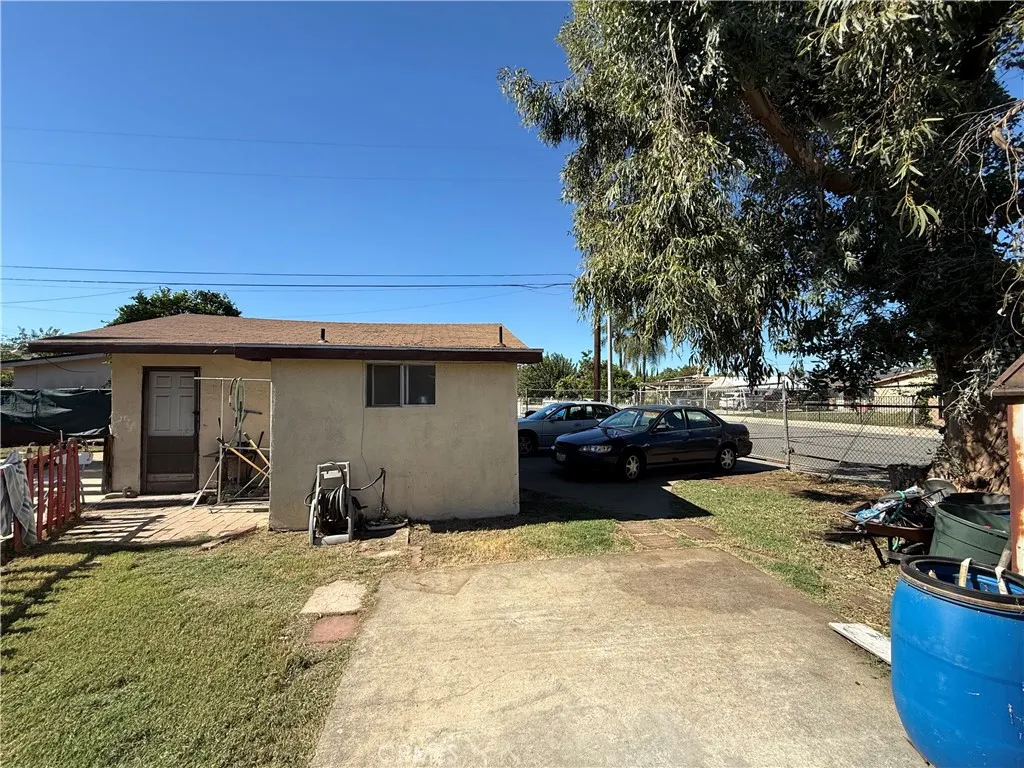 1783 S Park