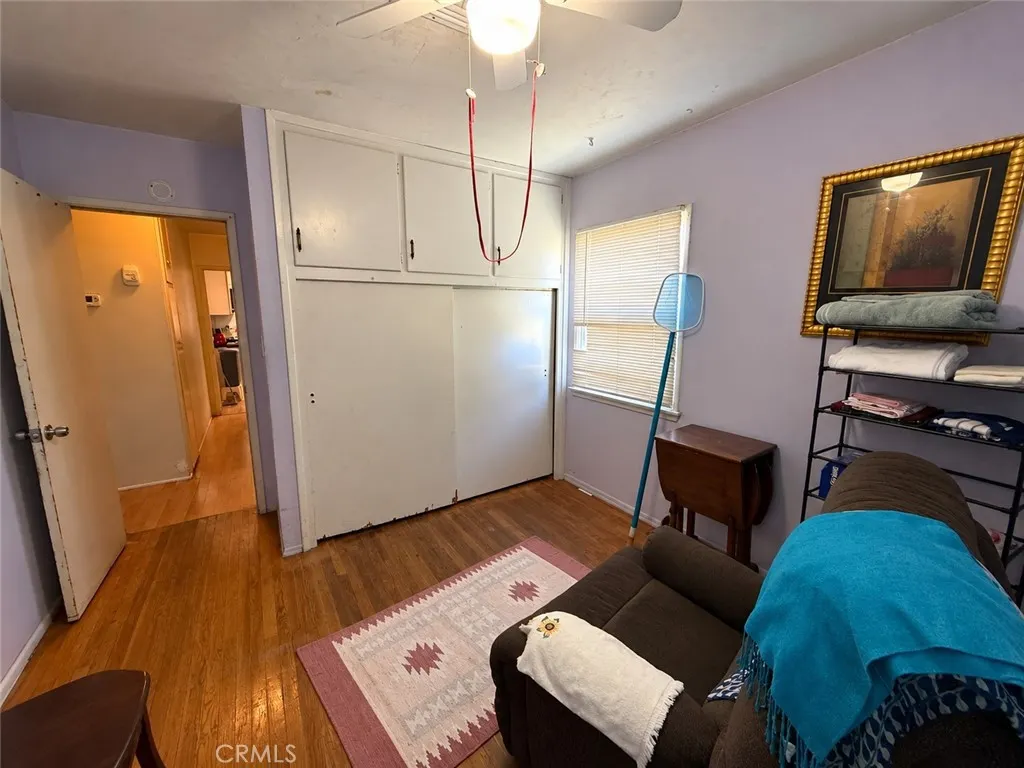 1783 S Park