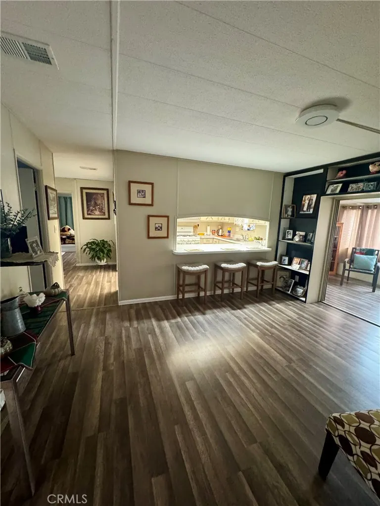 12700 ELLIOTT, #406