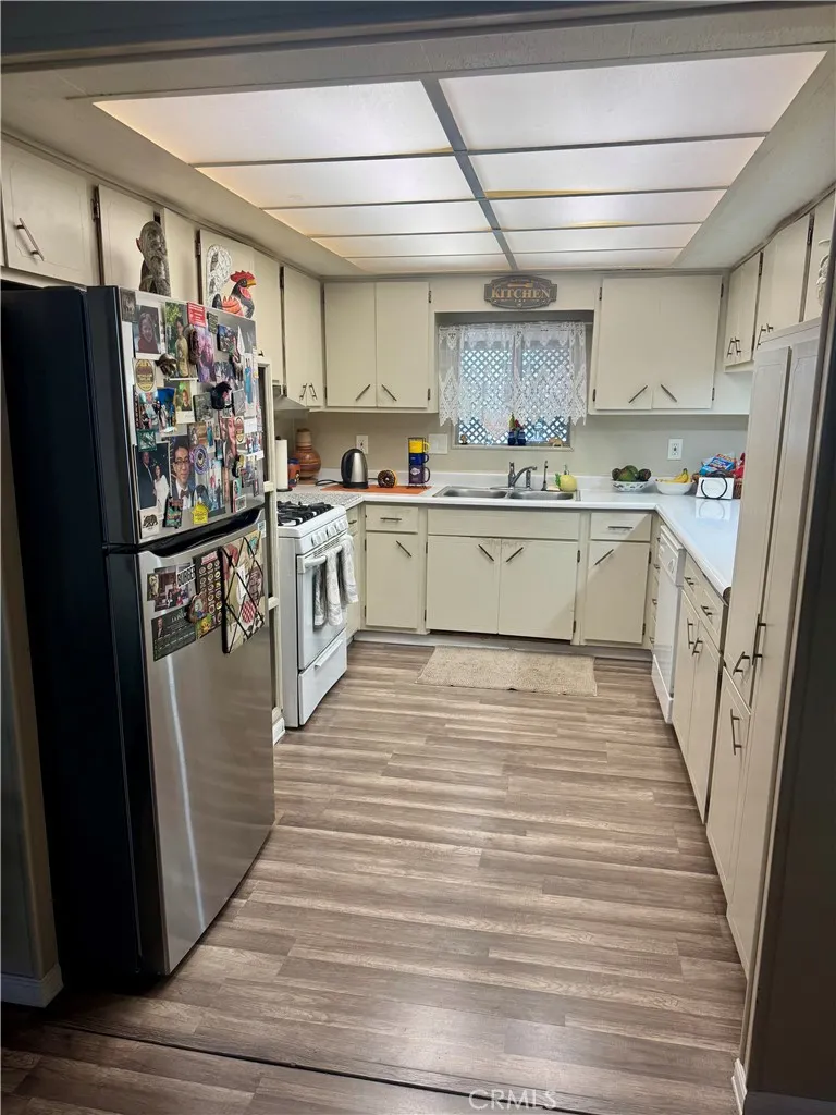 12700 ELLIOTT, #406