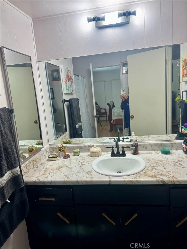 12700 ELLIOTT, #406