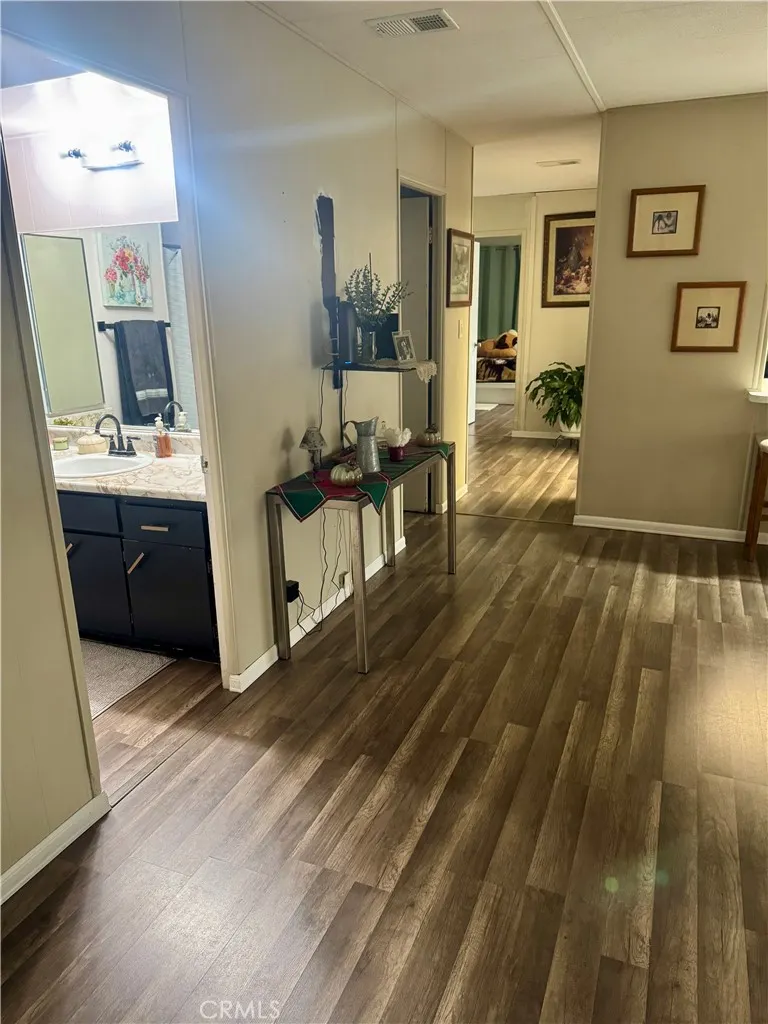 12700 ELLIOTT, #406