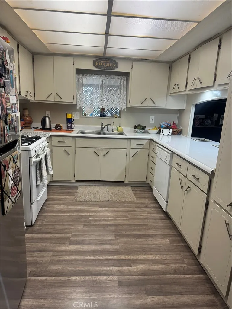 12700 ELLIOTT, #406