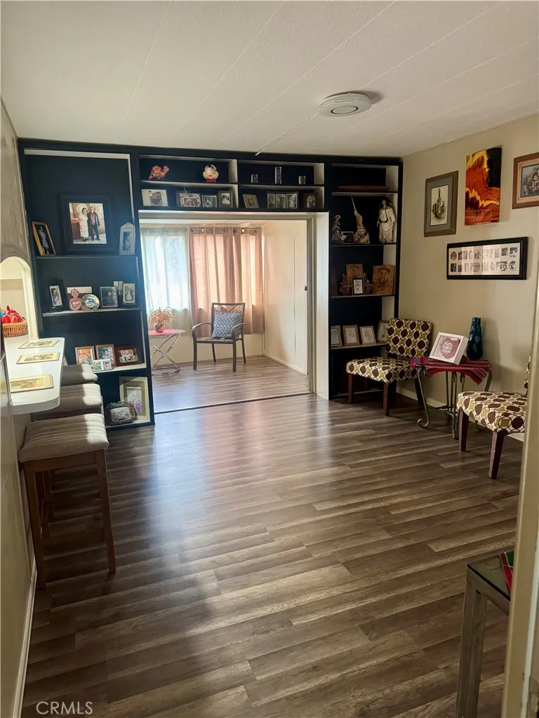 12700 ELLIOTT, #406