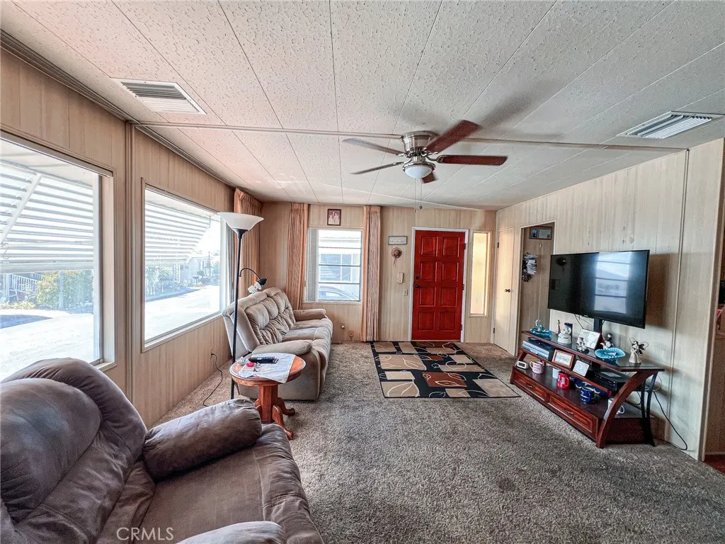 4095 Fruit St, #Spc 328