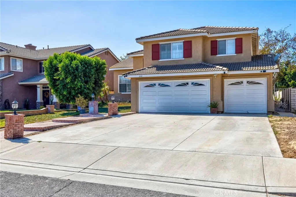 3246 Centurion Place