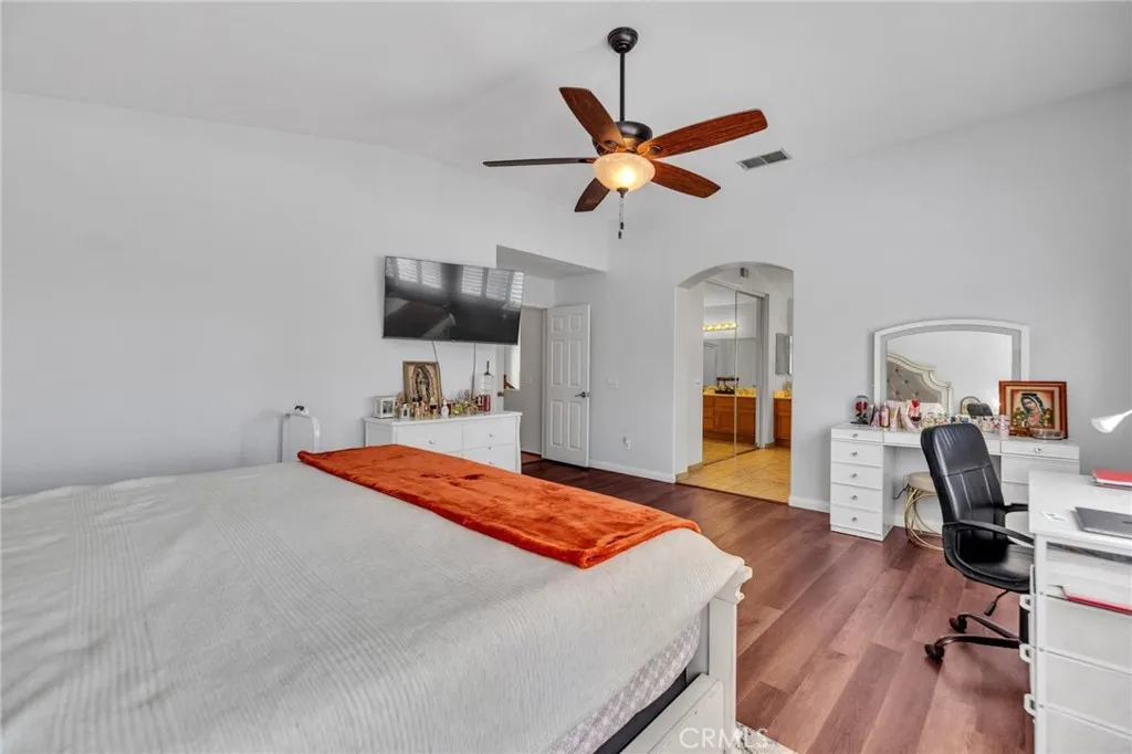 3246 Centurion Place