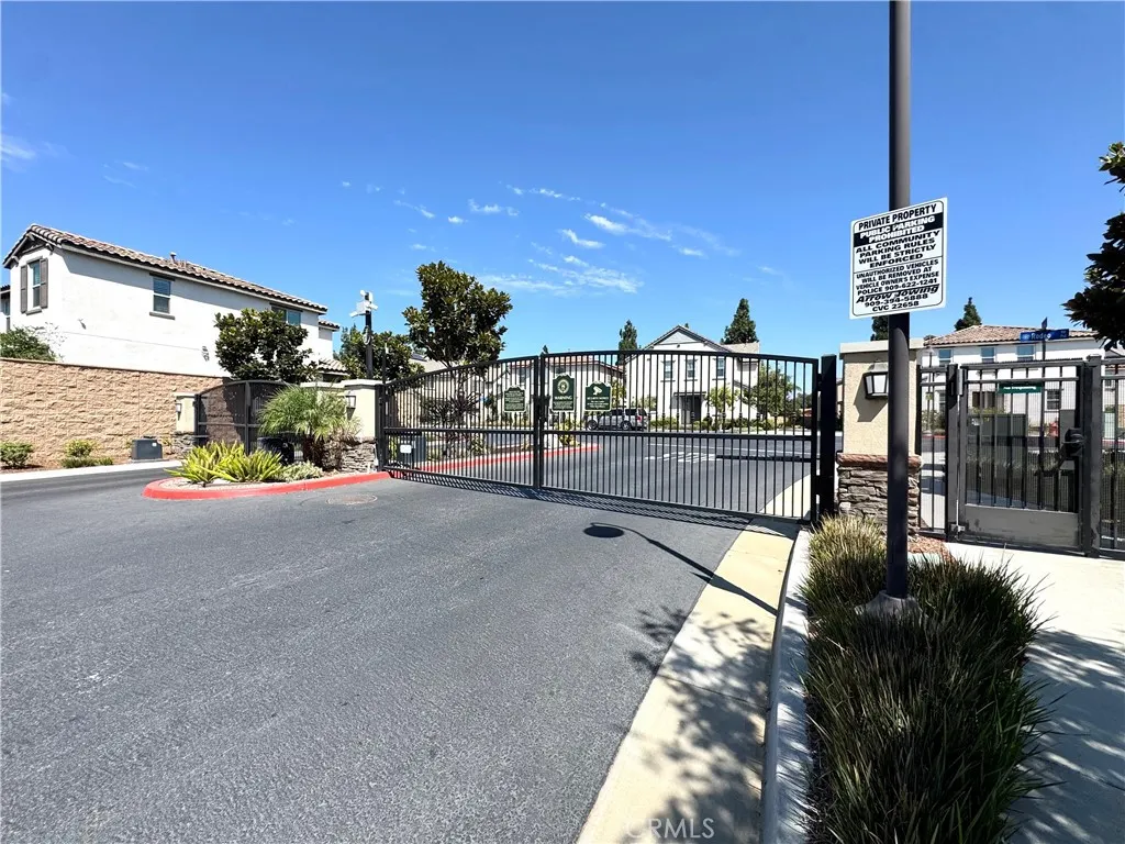 920 SPADRA Avenue