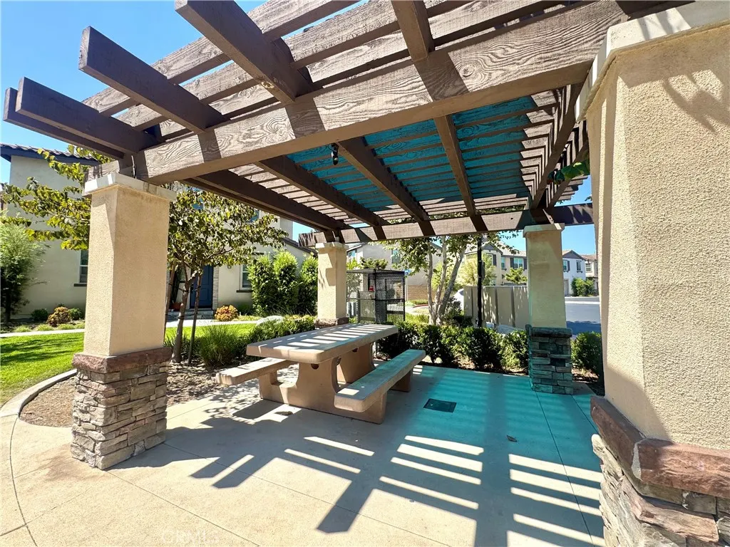 920 SPADRA Avenue