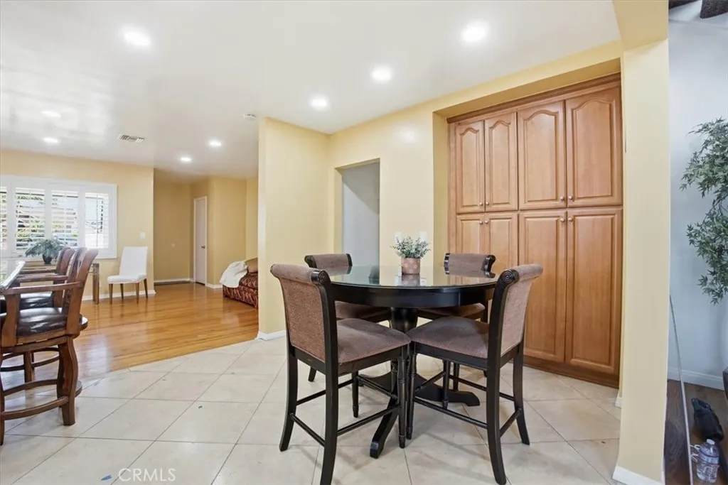 117 N Hartley