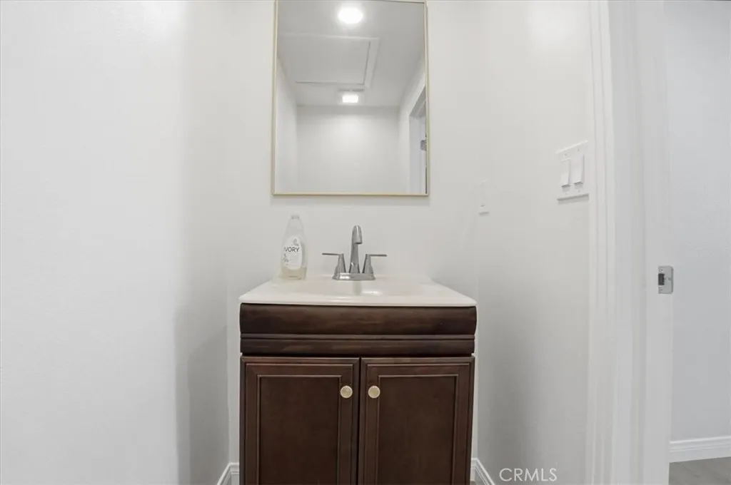 117 N Hartley