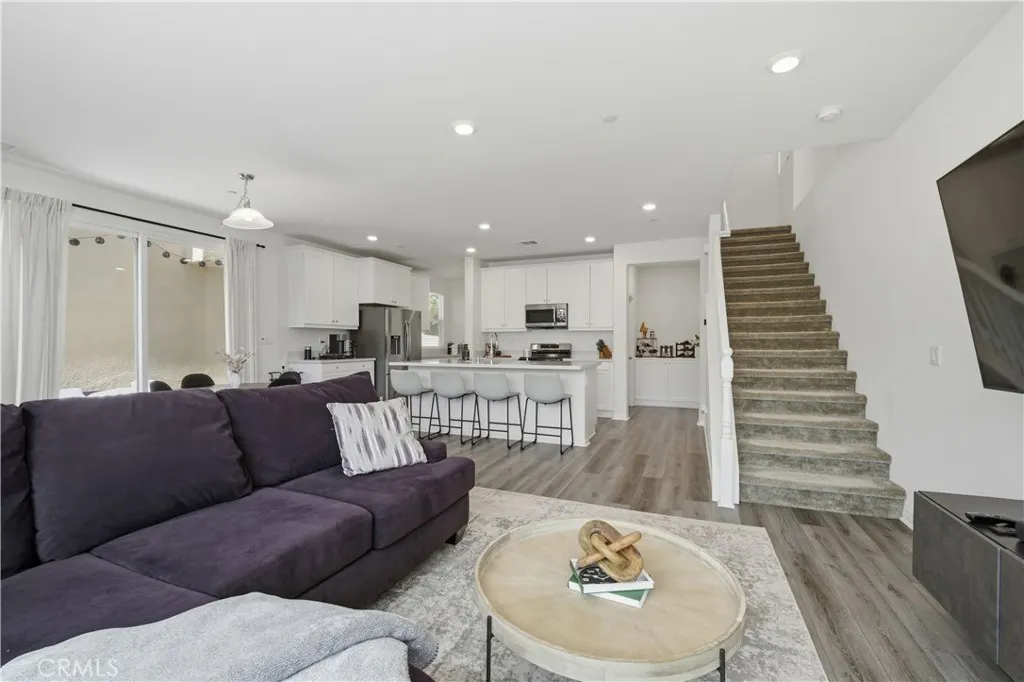5563 Soria Drive