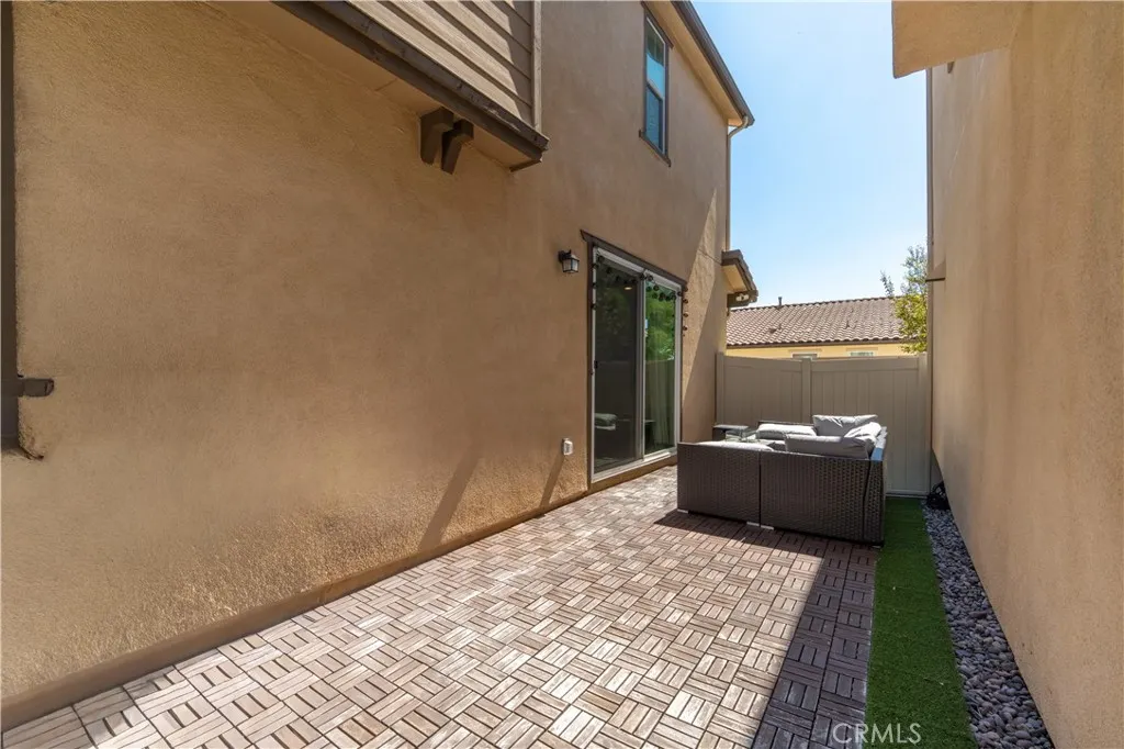 5563 Soria Drive