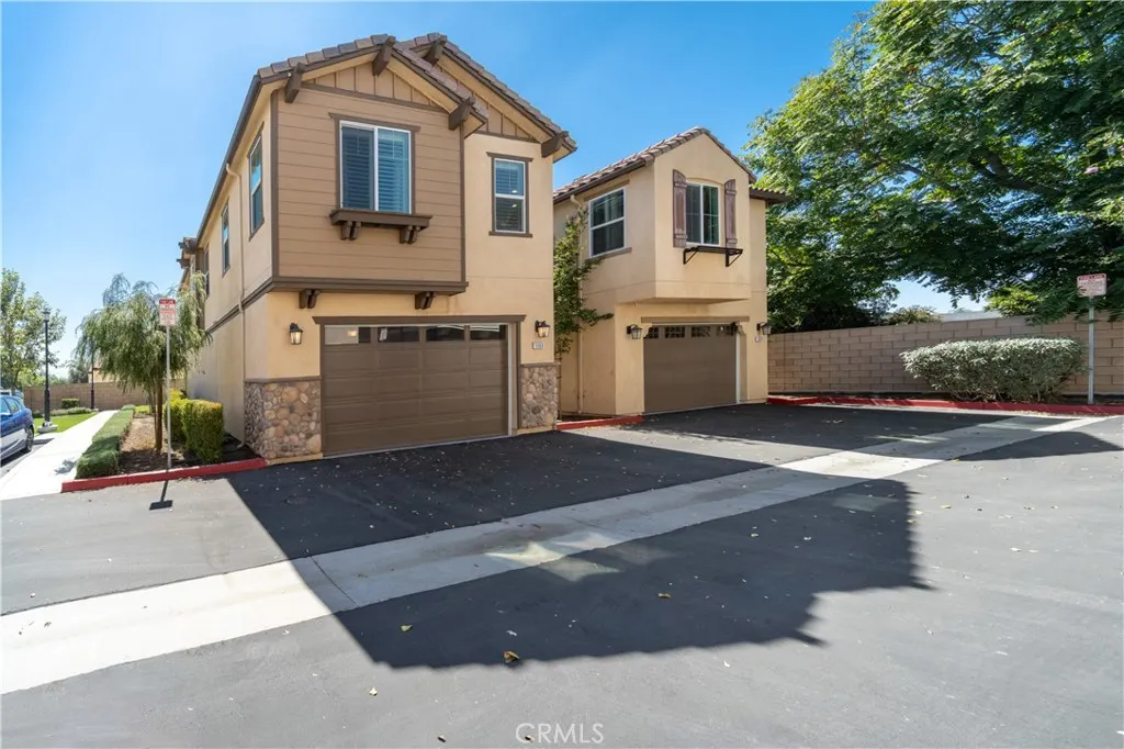 5563 Soria Drive