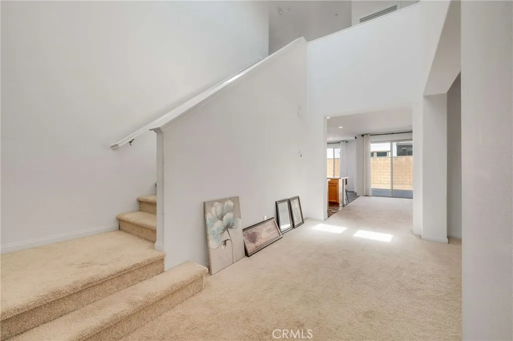 3447 E Sumac