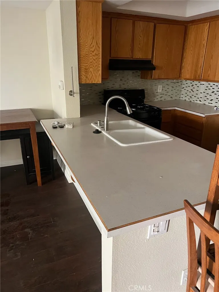 2321 S Magnolia Avenue #6C