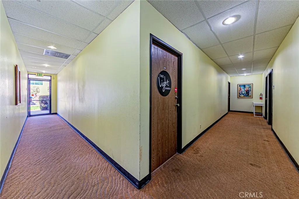 4128 W Commonwealth