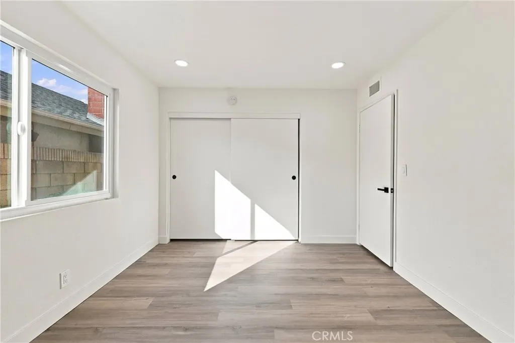 3907 Madonna