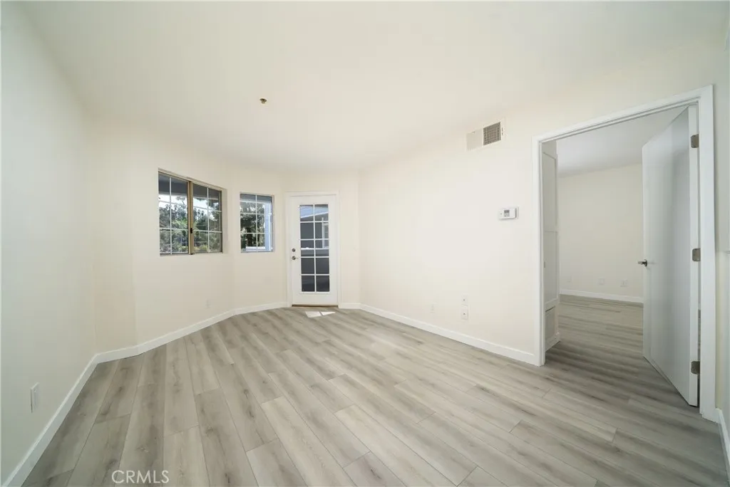 1501 N Brea Boulevard #212
