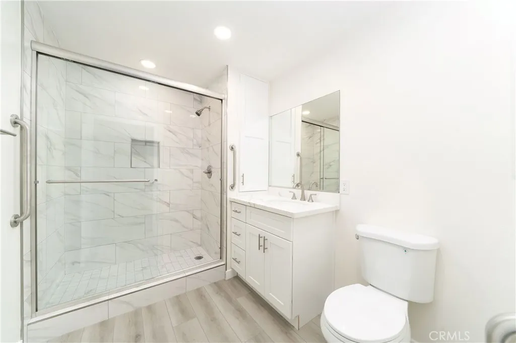 1501 N Brea Boulevard #212