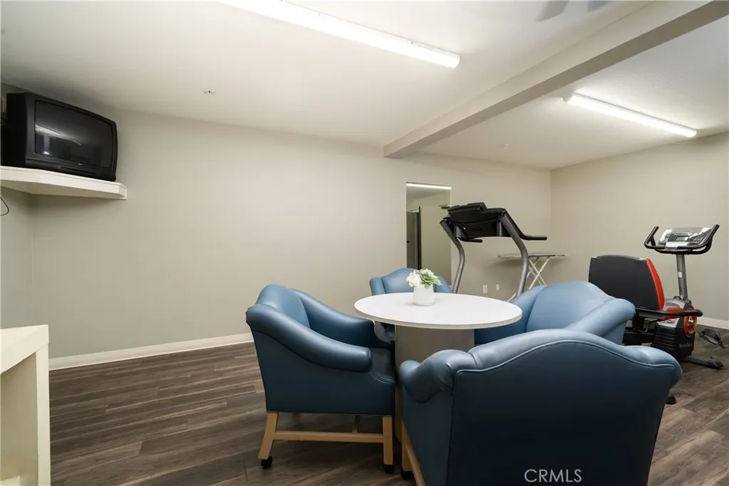 1501 N Brea Boulevard #212
