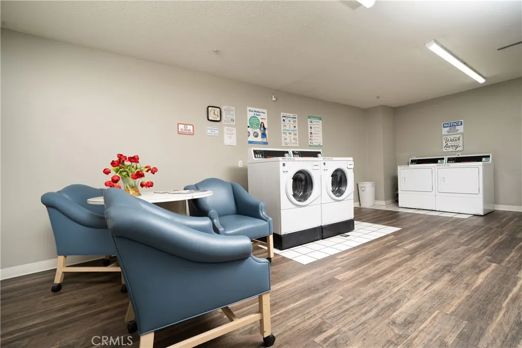 1501 N Brea Boulevard #212