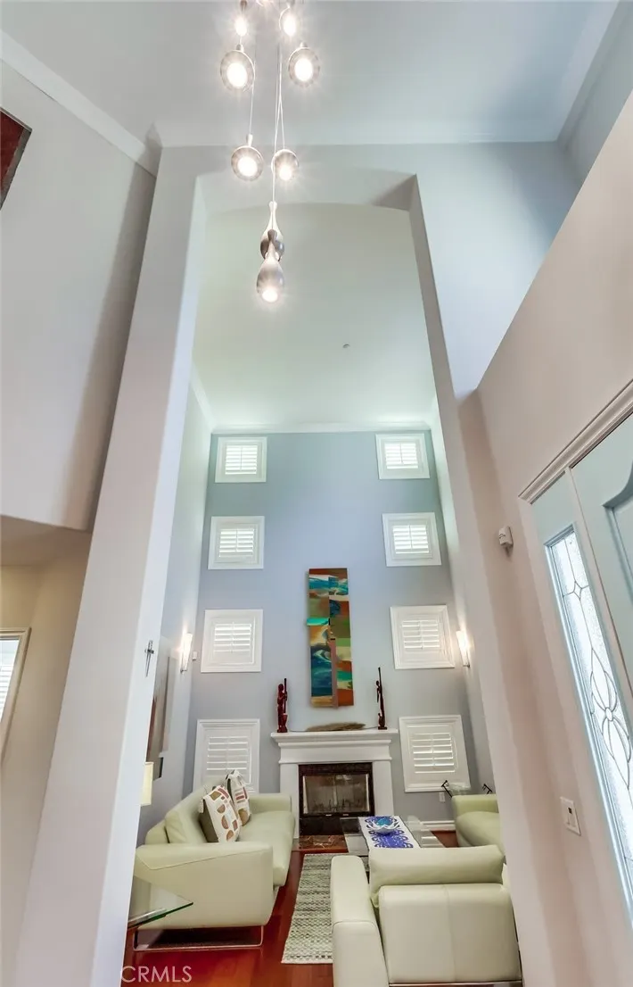 707 S Grand