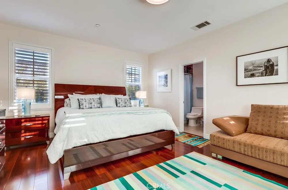 707 S Grand