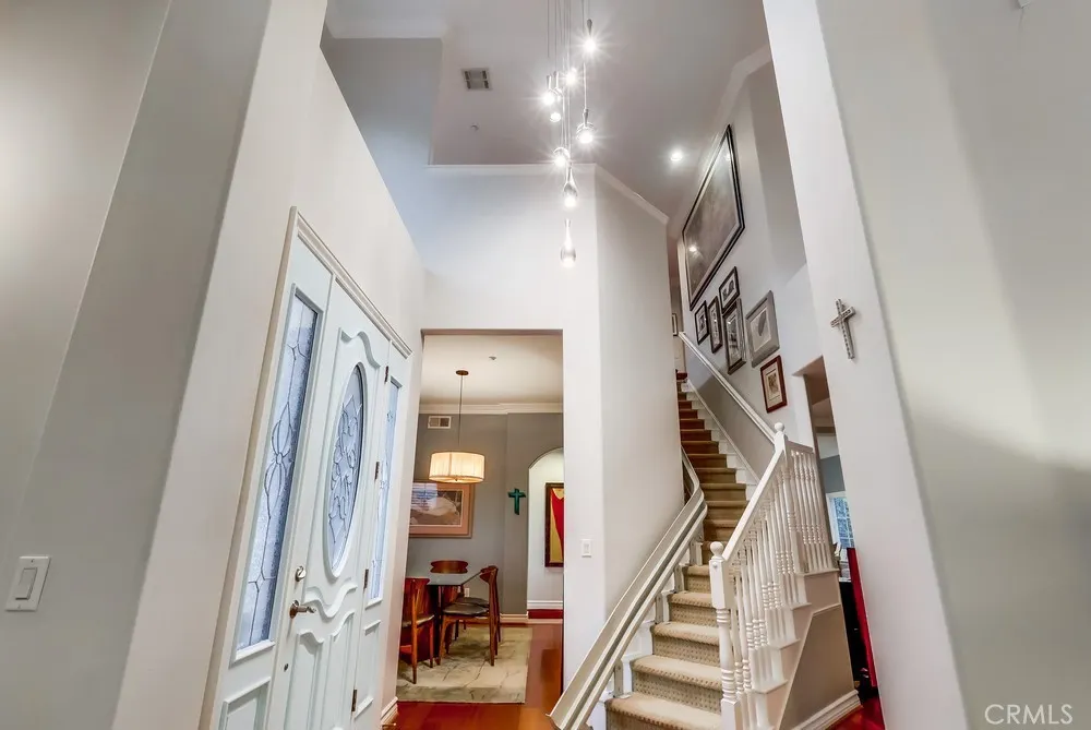 707 S Grand
