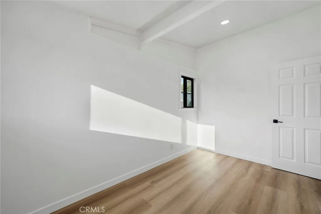 921 E 5th Street