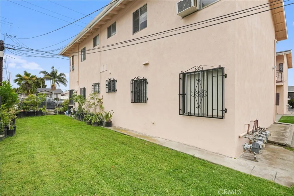 3065 Sastre Avenue