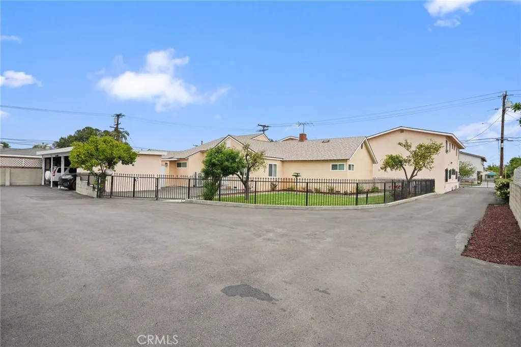 3065 Sastre Avenue