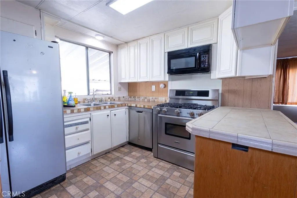 716 N Grand Avenue, #D7
