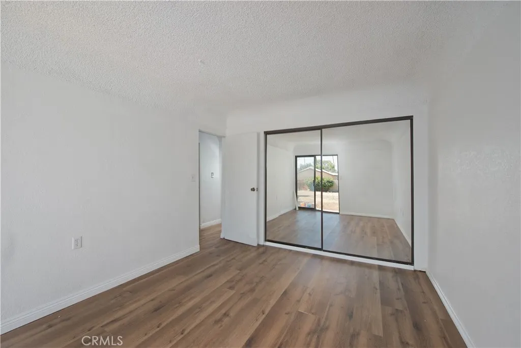 1106 N San Gabriel