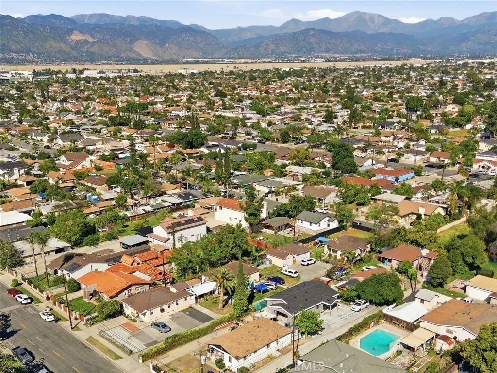 4520 Walnut Street