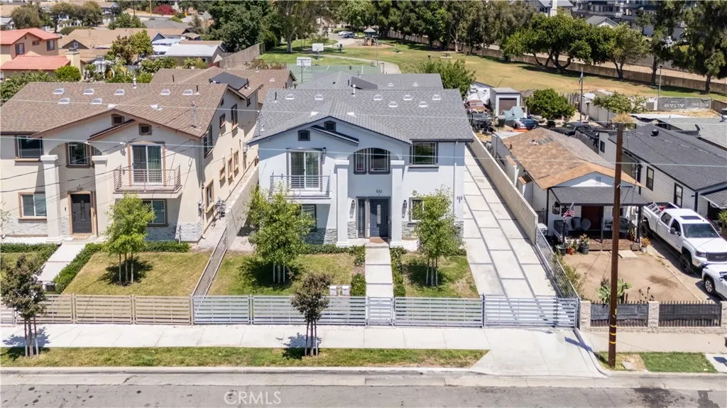 532 Mcfadden