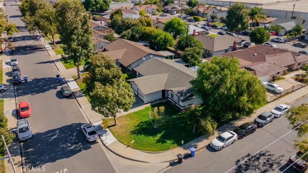 1924 Bobolink Way