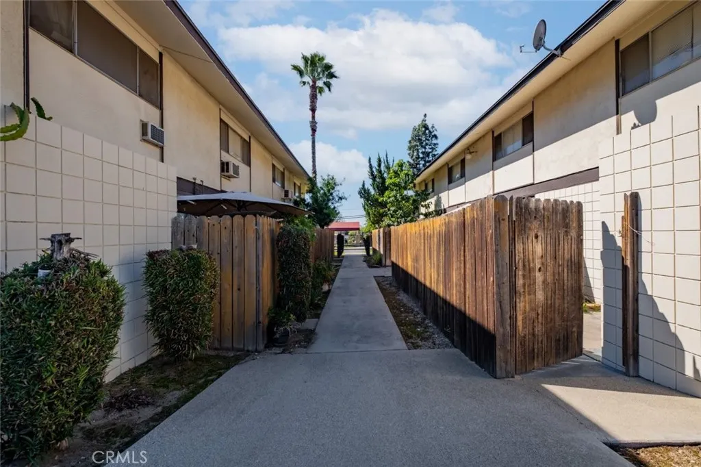 1935 Royalty Drive
