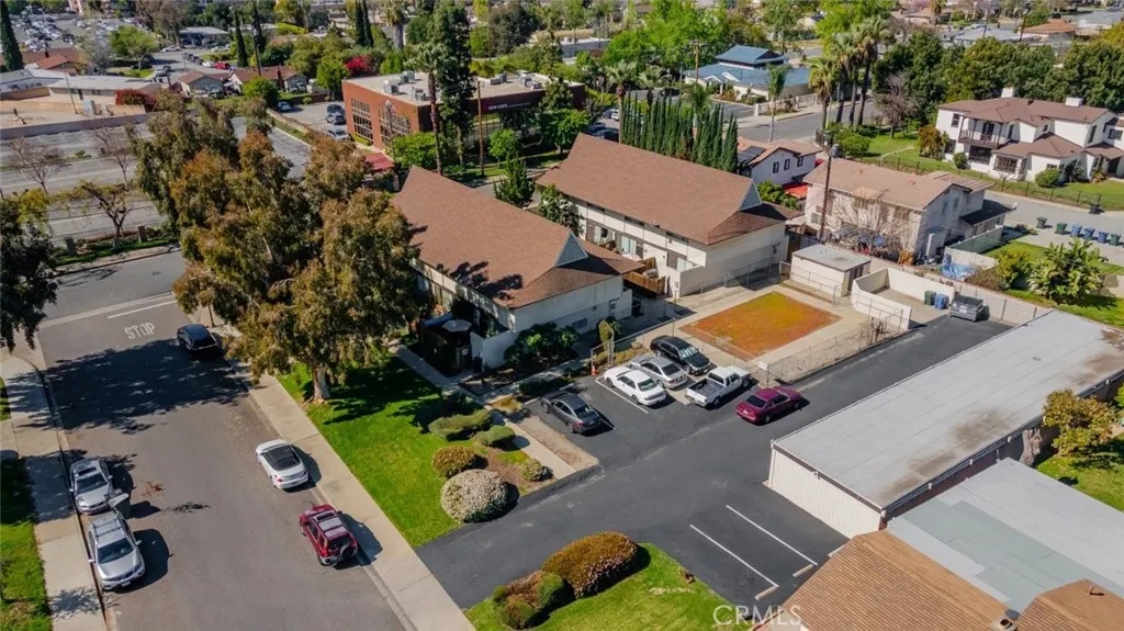 1935 Royalty Drive