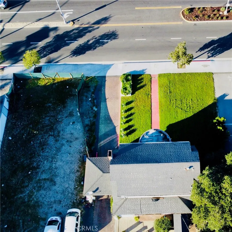 518 E Foothill