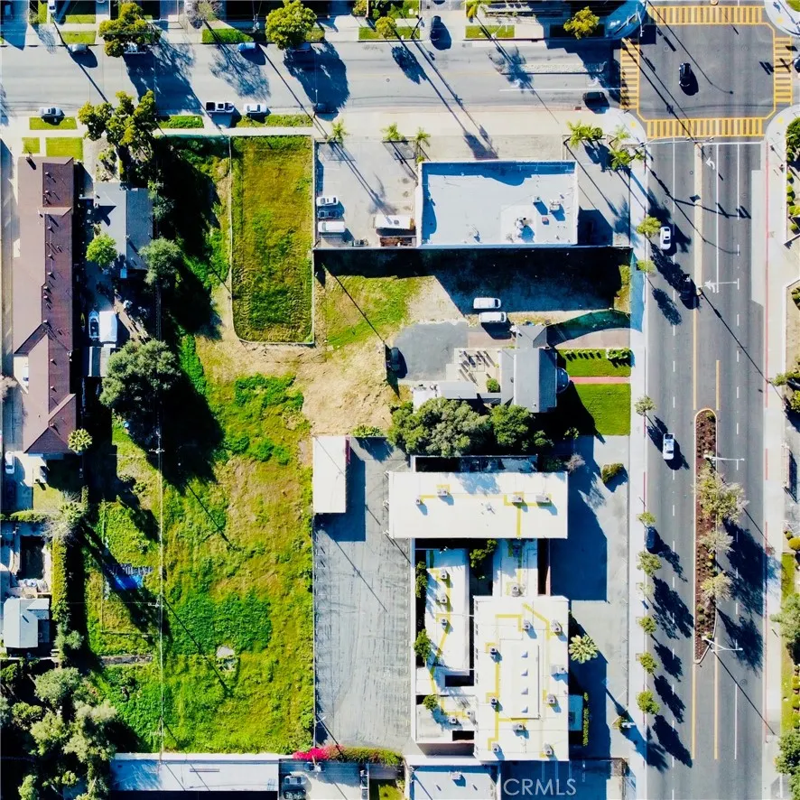 518 E Foothill