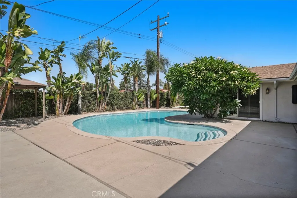 2025 Yorba Drive