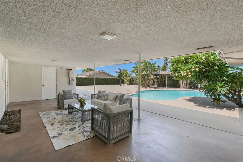 2025 Yorba Drive