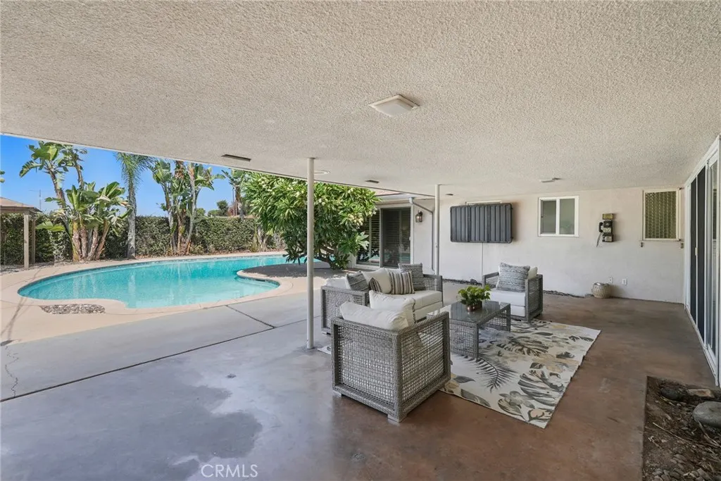 2025 Yorba Drive
