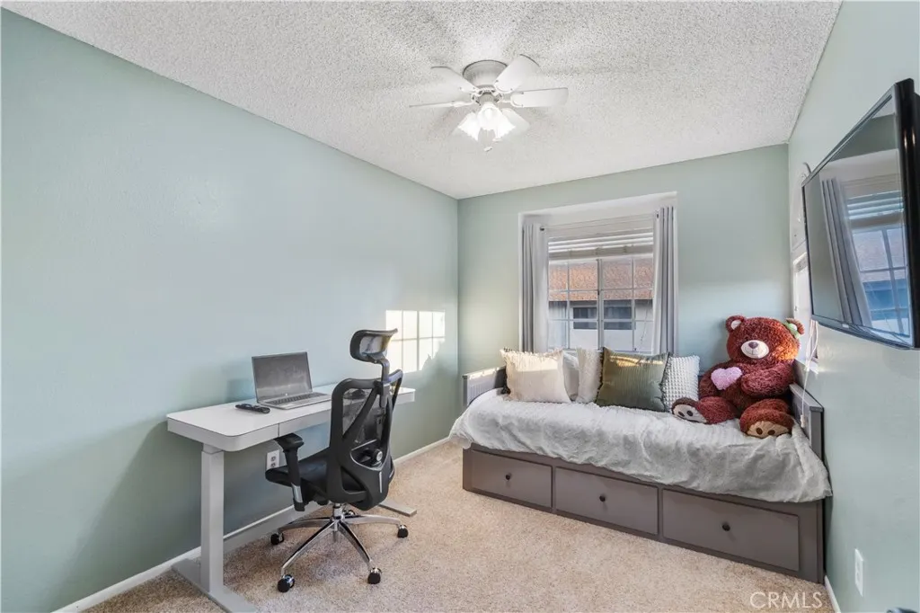 1174 N Sunflower