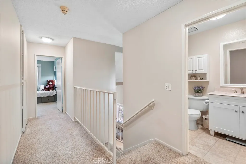 1174 N Sunflower